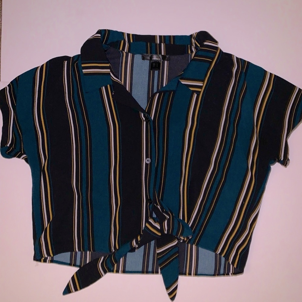 Striped Button Down Croptop!!!